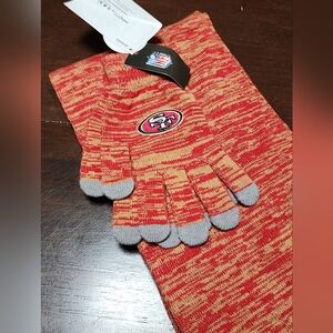 San Francisco 49ers Colorblend Scarf Gloves